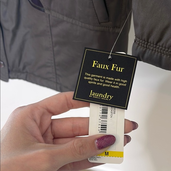 NWT Laundry By Shelli Segal Green Utility Jacket with Fur-Trimmed Hood - Picture 3 of 5